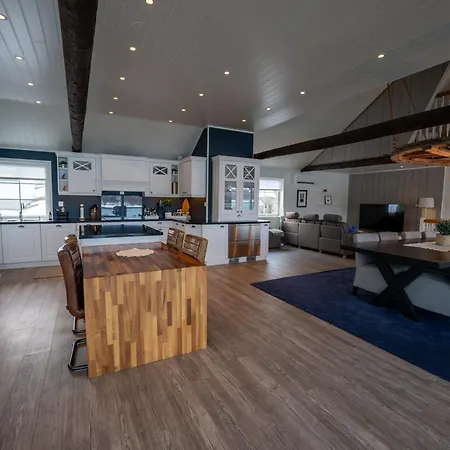 Arctic Seaside Villa