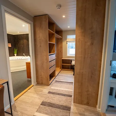Villa Arctic Seaside Mestervik